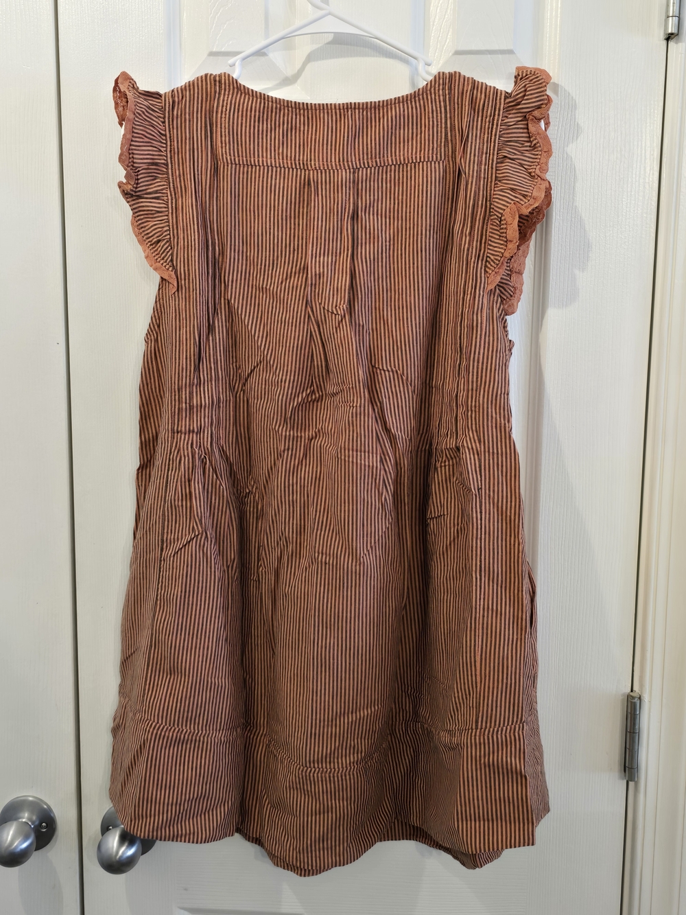 Splendid Rust and Black Striped Ruffle Keyhole Tunic - Picture 4 of 4